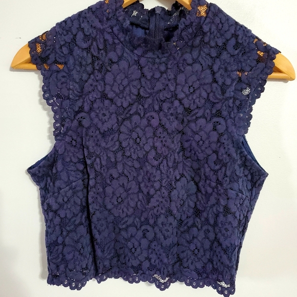 H&M Spring Set Top & Skirt - Picture 2 of 6